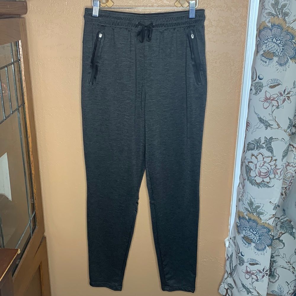LEG3ND Dark Gray Jogger Sweats Size Medium